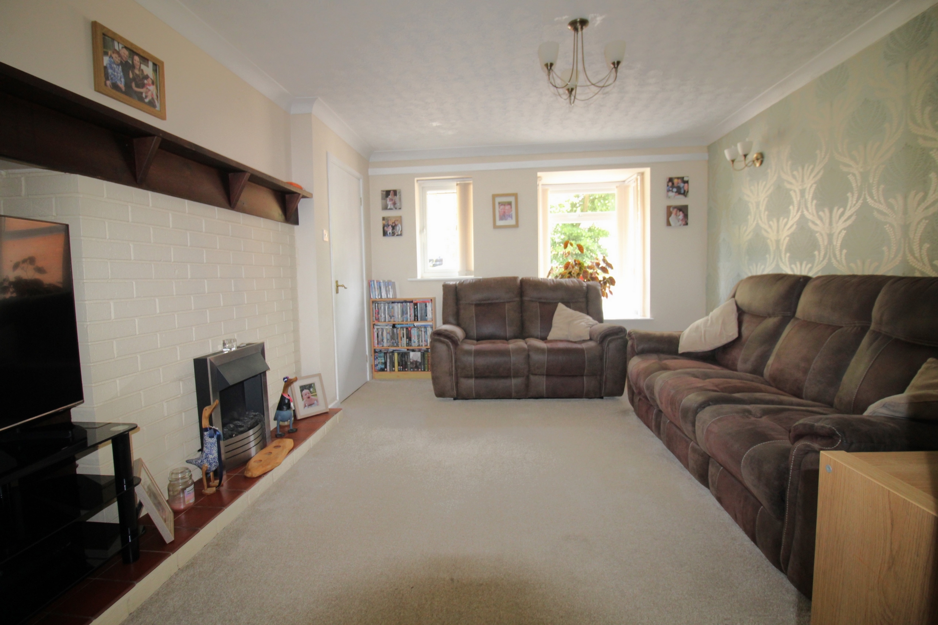 Oriole Grove, Kidderminster, DY10