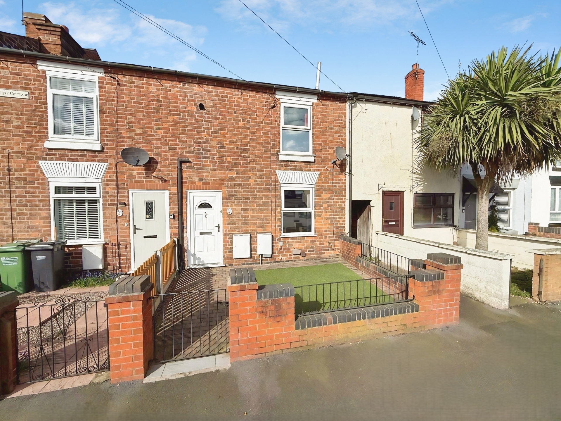 Hurcott Road